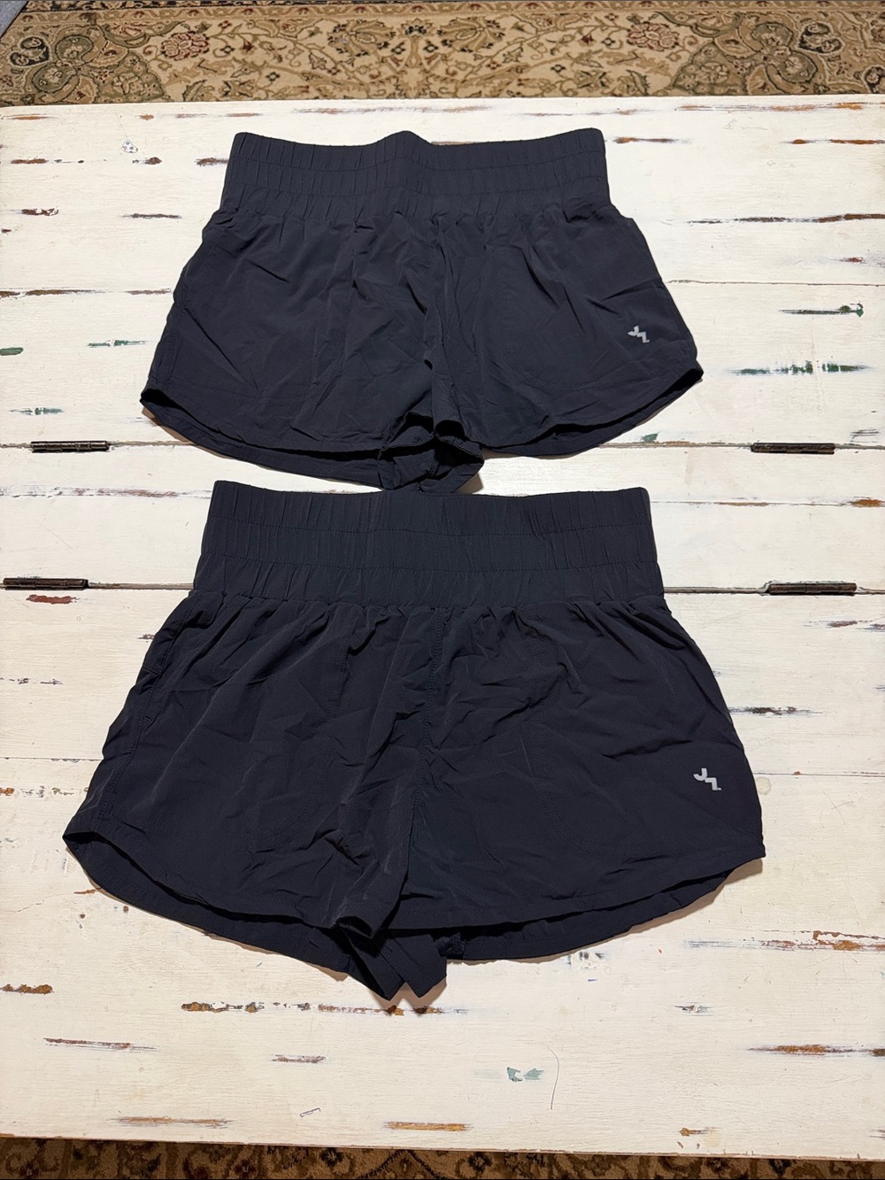 Joy Lab Shorts (2) size small